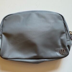 lululemon Everywhere 2L Belt Bag